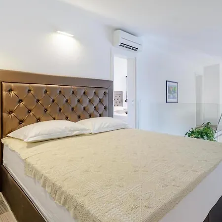 Holiday home Beautiful In With Wifi Sutivan