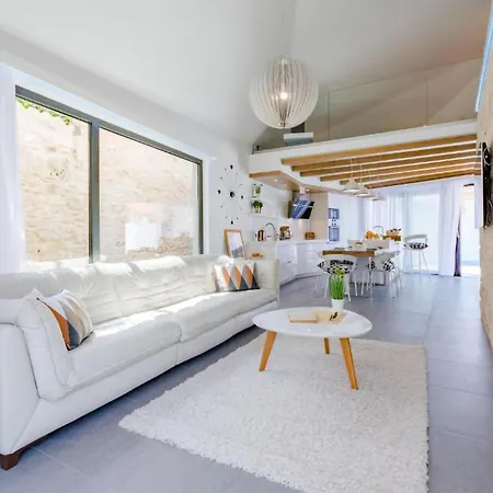 Beautiful In With Wifi 別荘 スティヴァン