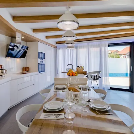 Beautiful In With Wifi